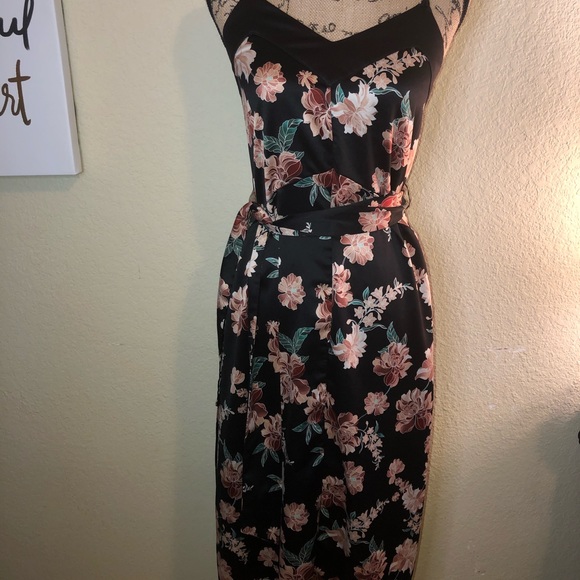 a new day Dresses & Skirts - 🎒A New Day Dress